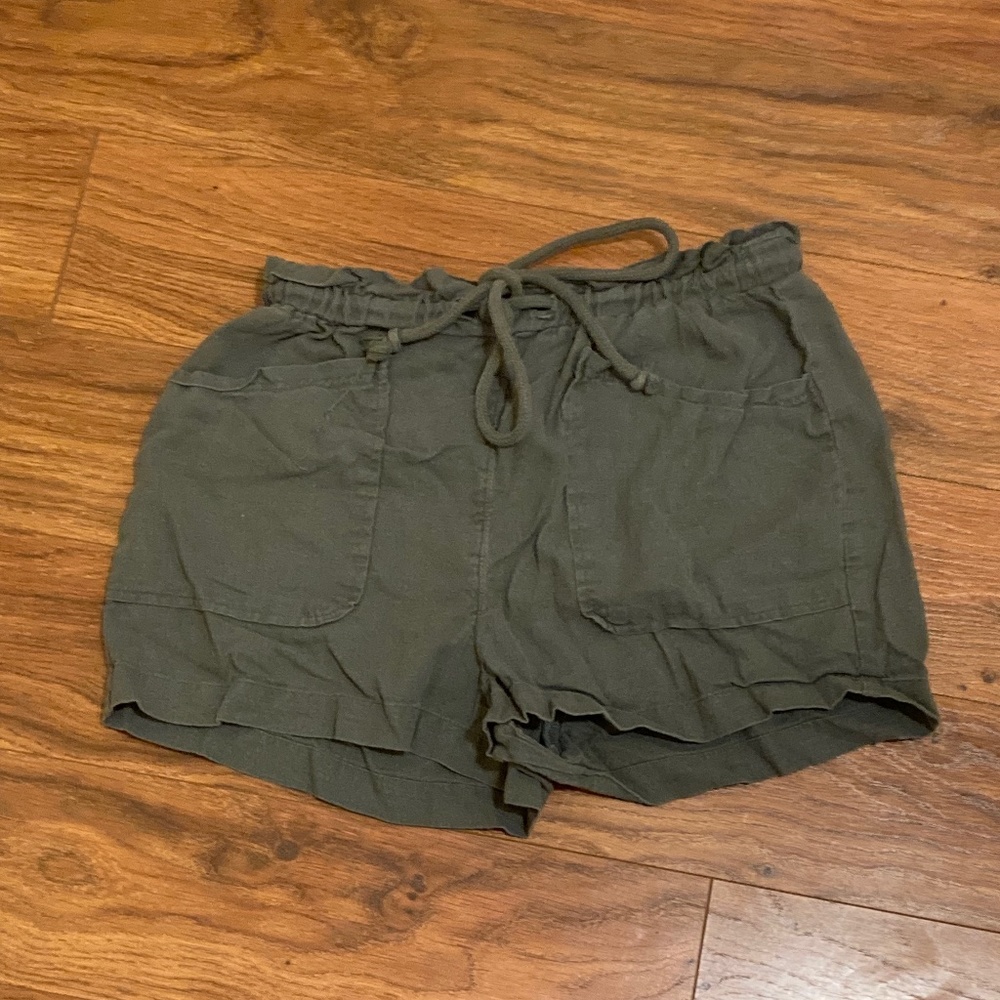Cute Flowy Ruffled Green Shorts